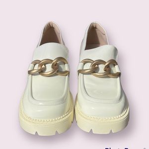 Womens plateform white size 7.5 Chiko